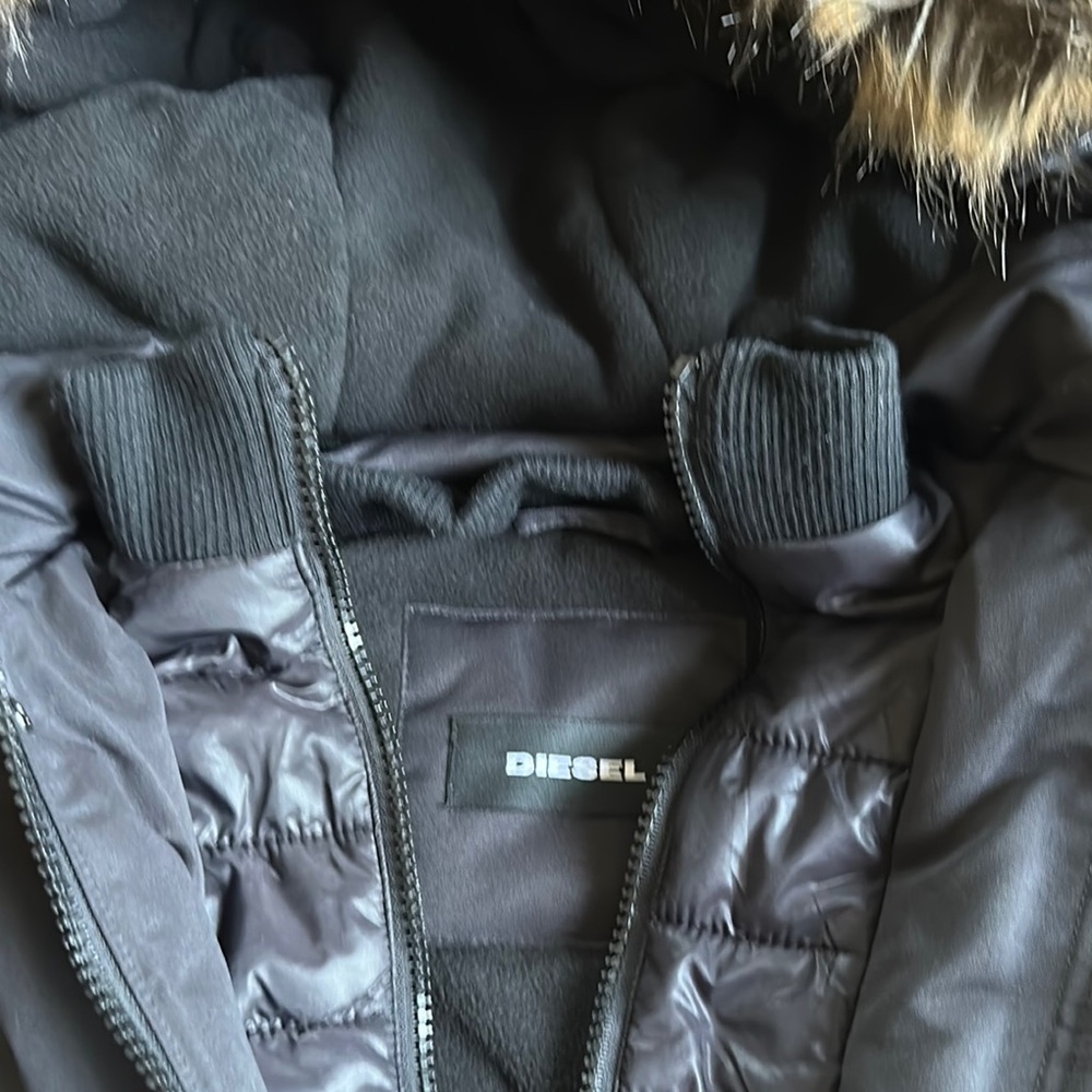 Diesel Gray Puffer Coat with Faux Fur Trim - Picture 2 of 9